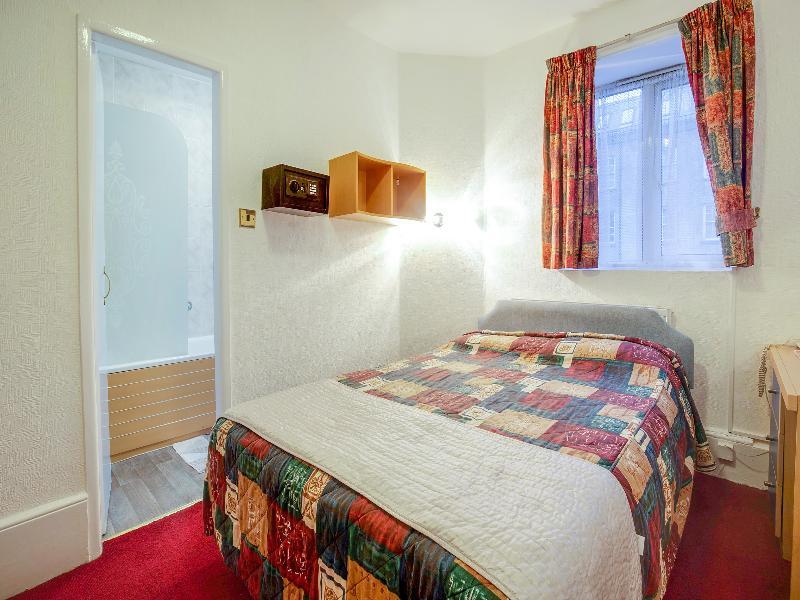 Upper Berkeley Hotel London